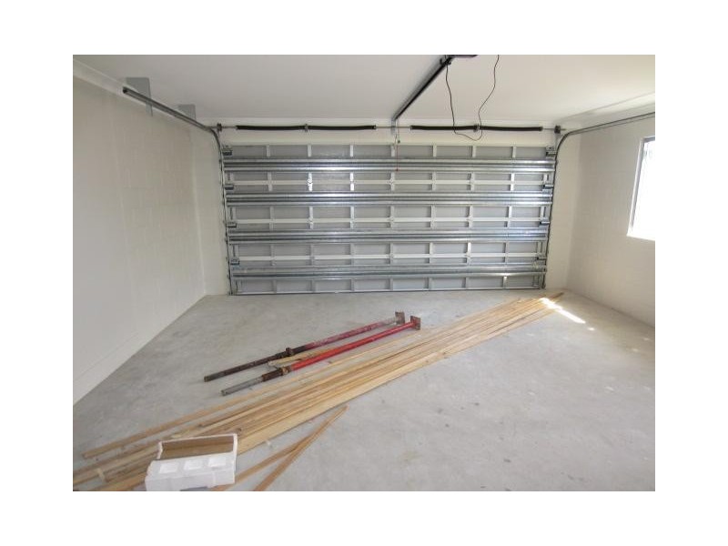 2 Esperance Drive, Mount Low QLD 4818