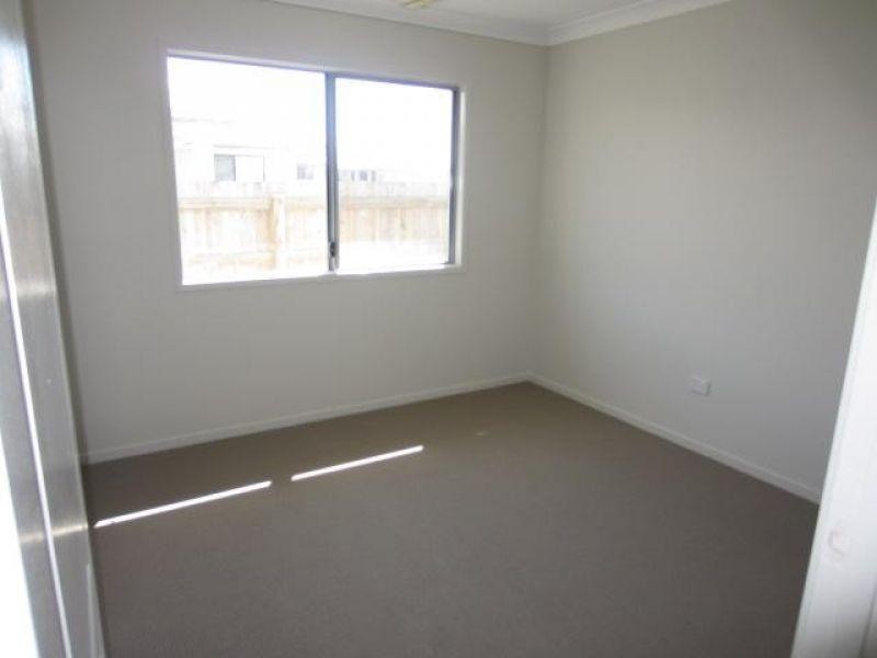 2 Esperance Drive, Mount Low QLD 4818