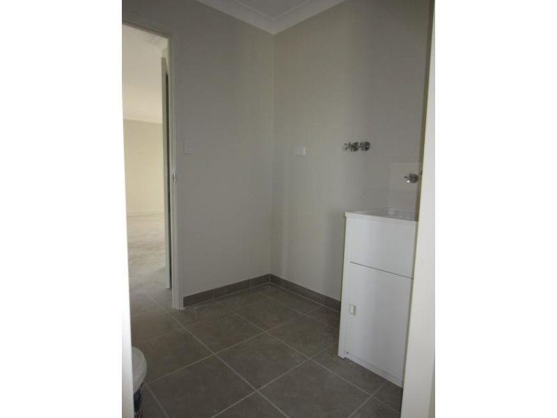 2 Esperance Drive, Mount Low QLD 4818