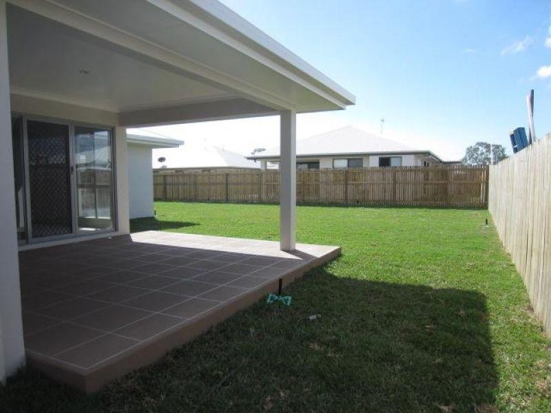 2 Esperance Drive, Mount Low QLD 4818