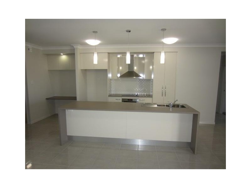 87 Sunhaven Boulevard, Burdell QLD 4818