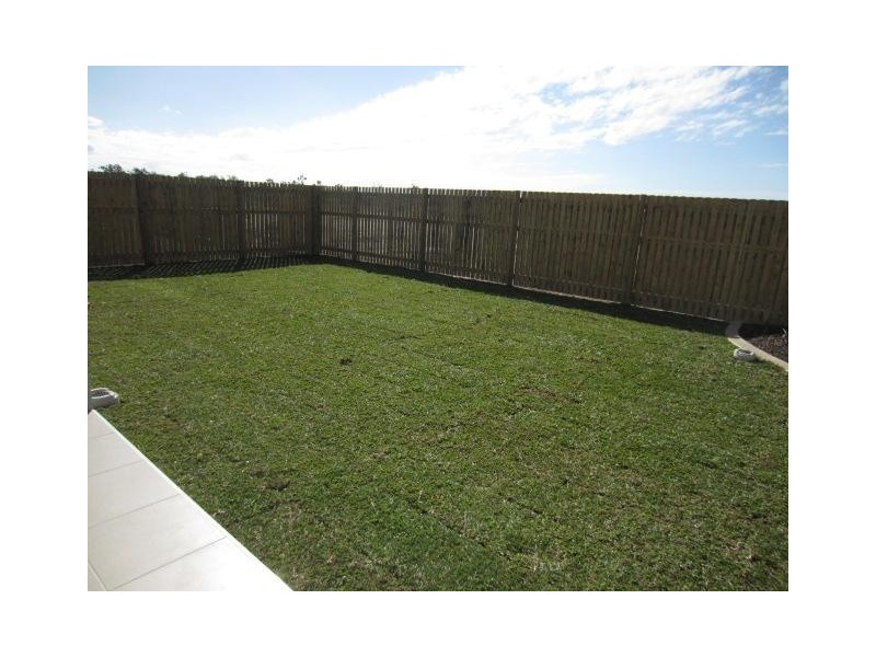 87 Sunhaven Boulevard, Burdell QLD 4818