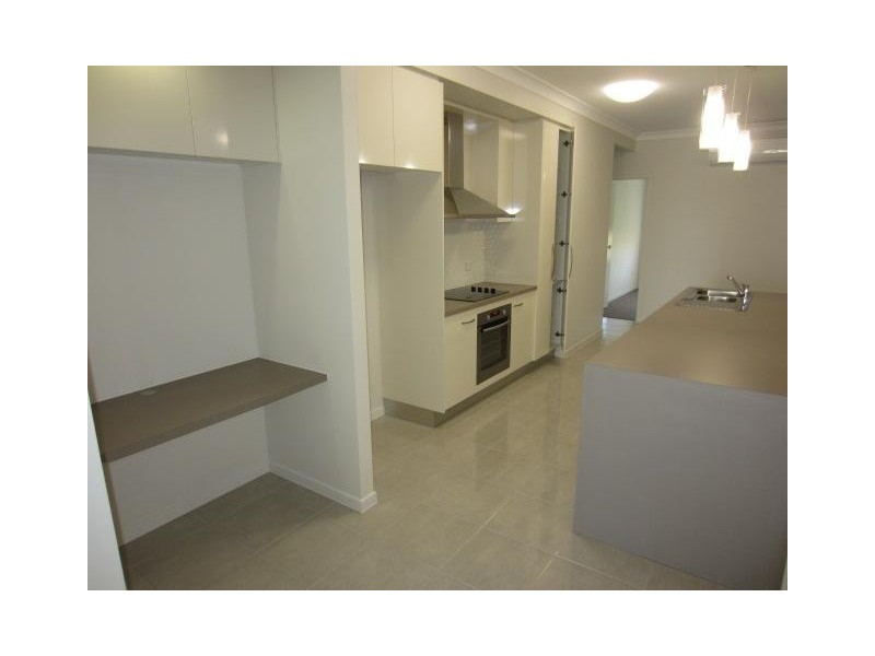 87 Sunhaven Boulevard, Burdell QLD 4818