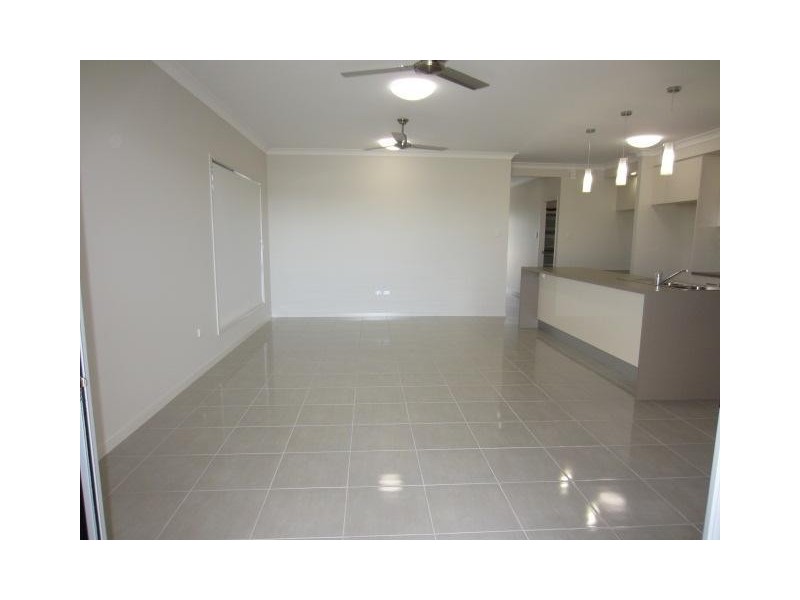 87 Sunhaven Boulevard, Burdell QLD 4818