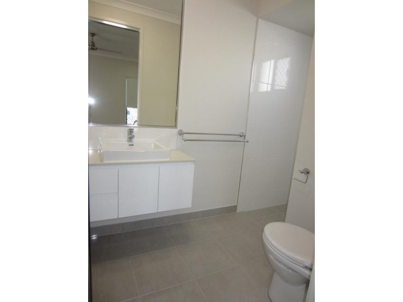 87 Sunhaven Boulevard, Burdell QLD 4818