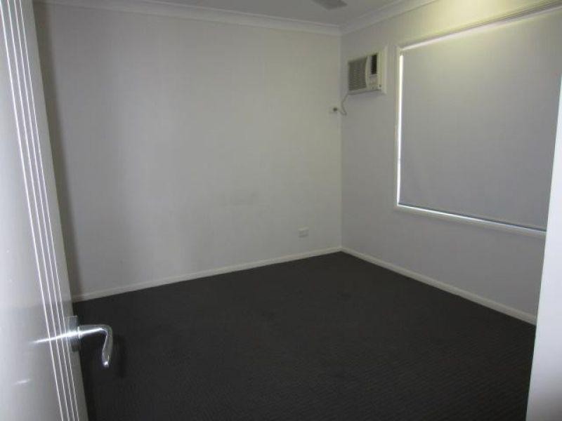 8 Nikao Street, Burdell QLD 4818