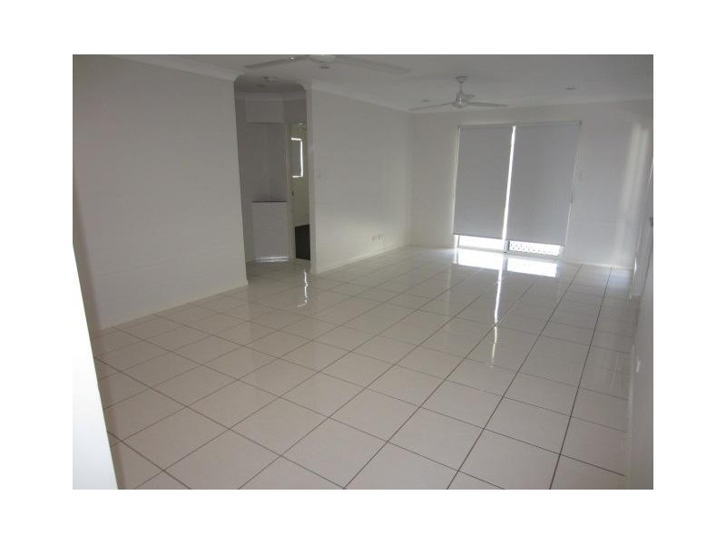 8 Nikao Street, Burdell QLD 4818