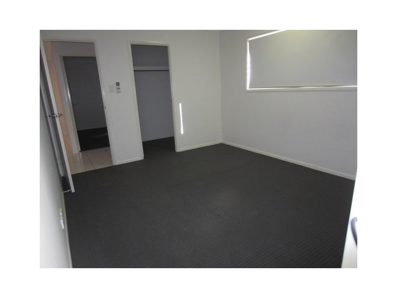 8 Nikao Street, Burdell QLD 4818