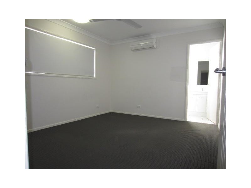 8 Nikao Street, Burdell QLD 4818