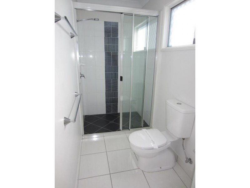 8 Nikao Street, Burdell QLD 4818