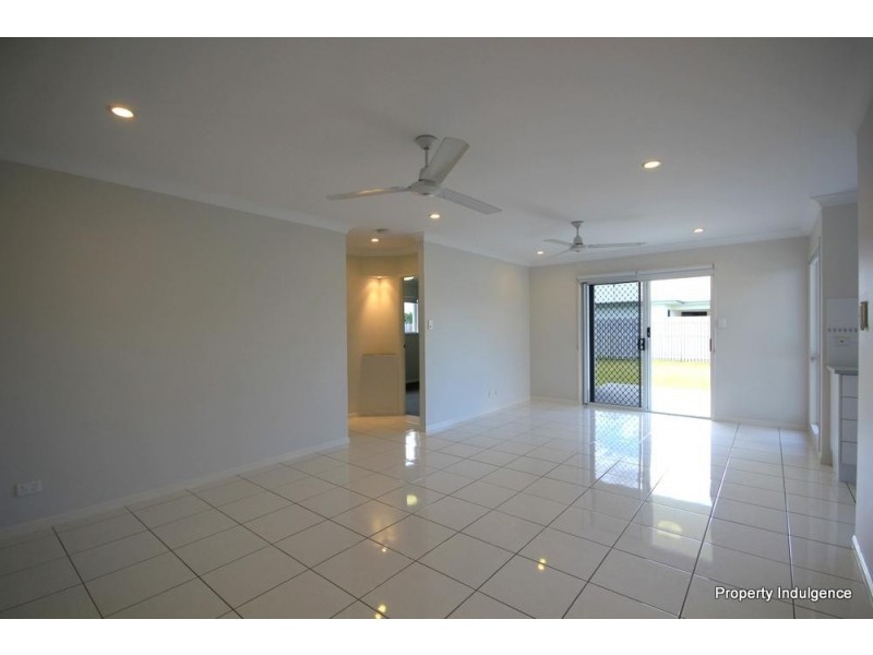 8 Nikao Street, Burdell QLD 4818