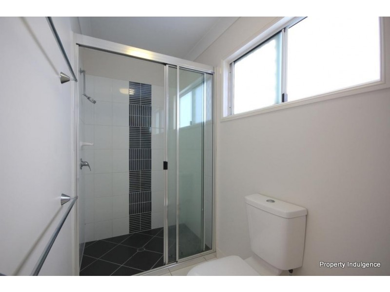 8 Nikao Street, Burdell QLD 4818