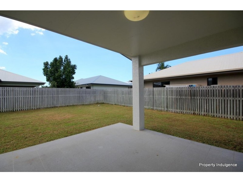 8 Nikao Street, Burdell QLD 4818