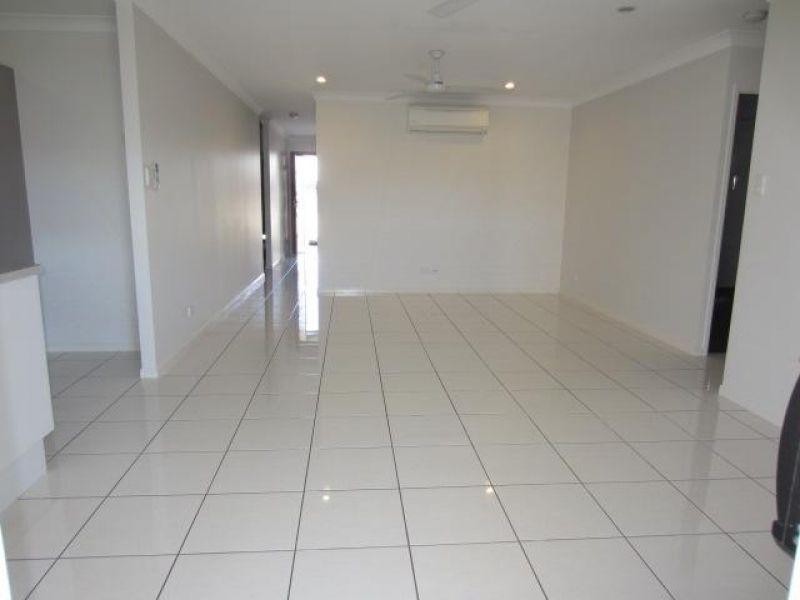 8 Nikao Street, Burdell QLD 4818