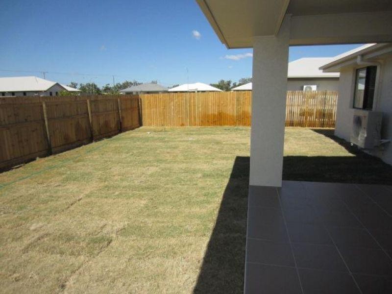 29 Epping Way, Mount Low QLD 4818