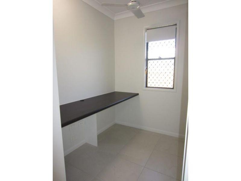 6  Cato Street, Burdell QLD 4818