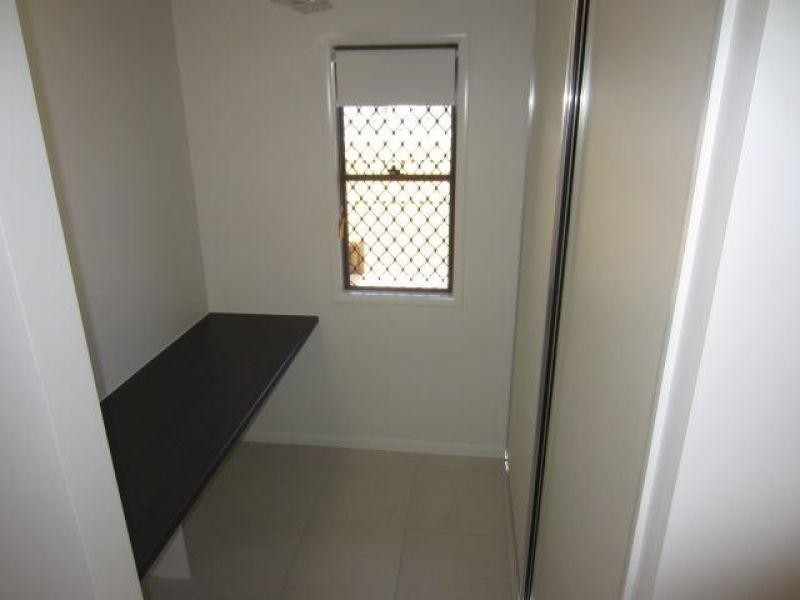 6  Cato Street, Burdell QLD 4818