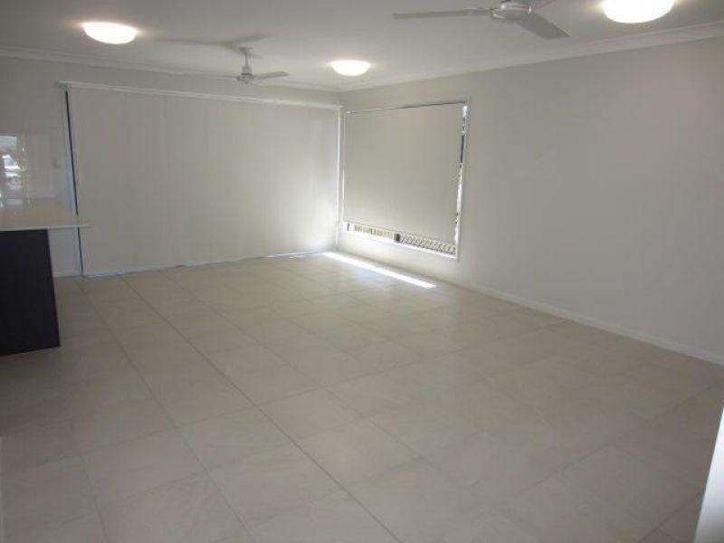 6  Cato Street, Burdell QLD 4818