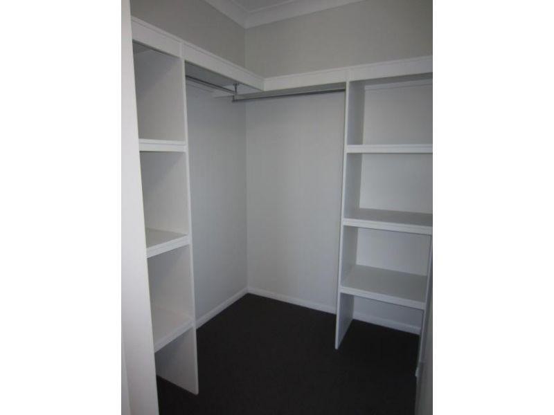 6  Cato Street, Burdell QLD 4818