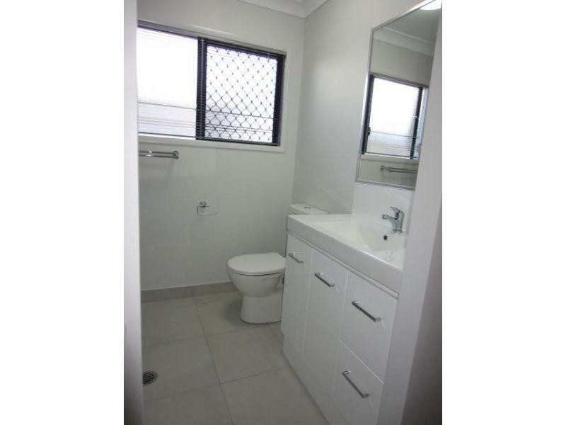 6  Cato Street, Burdell QLD 4818