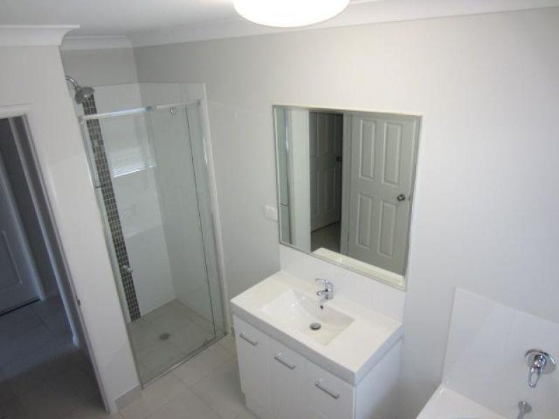 6  Cato Street, Burdell QLD 4818