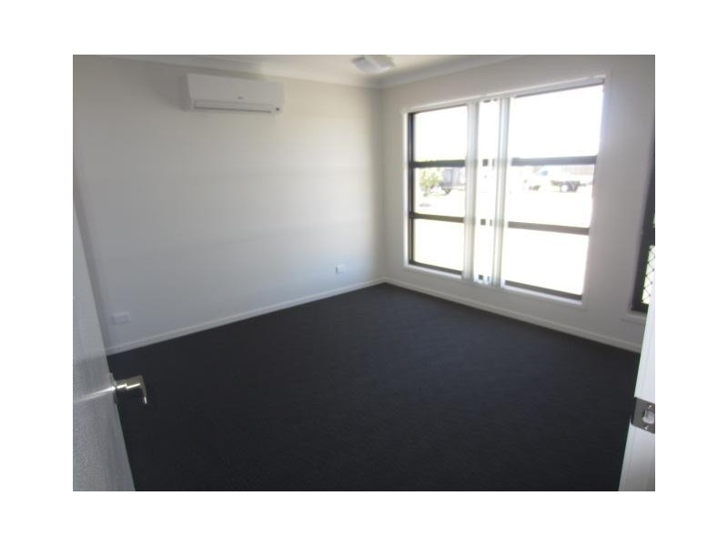 20 Smugglers Cove, Mount Low QLD 4818