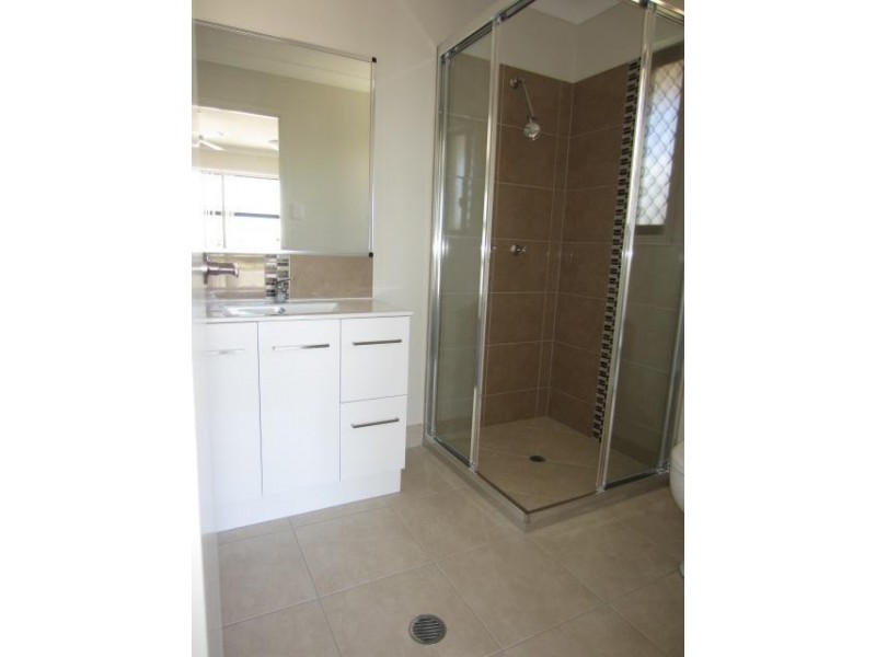 20 Smugglers Cove, Mount Low QLD 4818