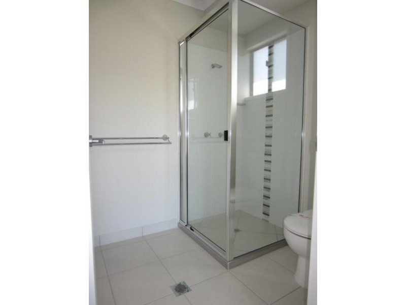 8 Beach Court, Balgal Beach QLD 4816