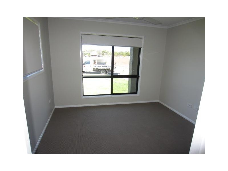 8 Beach Court, Balgal Beach QLD 4816