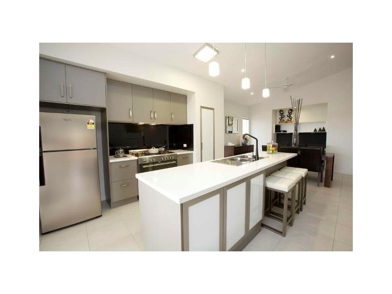 11 Cherington Boulevard, Shaw QLD 4818