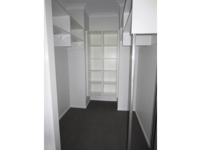 11 Cherington Boulevard, Shaw QLD 4818