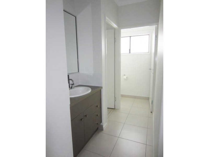 11 Cherington Boulevard, Shaw QLD 4818