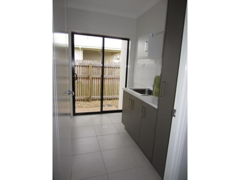 11 Cherington Boulevard, Shaw QLD 4818