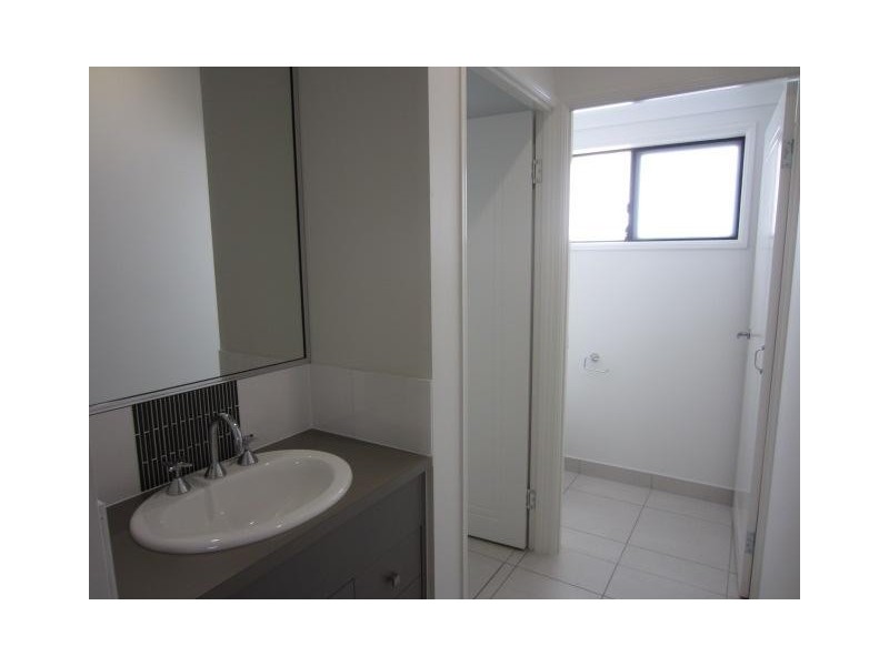 11 Cherington Boulevard, Shaw QLD 4818