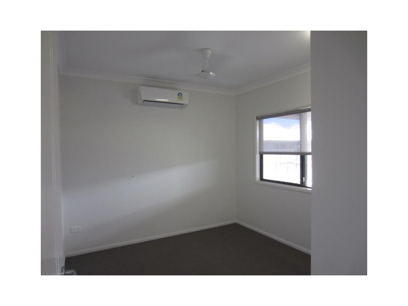 11 Cherington Boulevard, Shaw QLD 4818