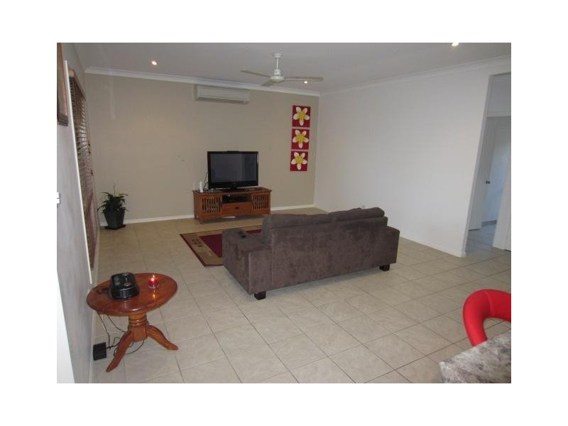 16 Woodwark Drive, Bushland Beach QLD 4818