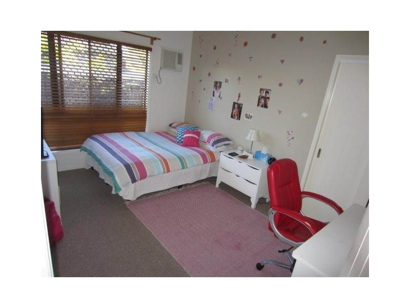 16 Woodwark Drive, Bushland Beach QLD 4818