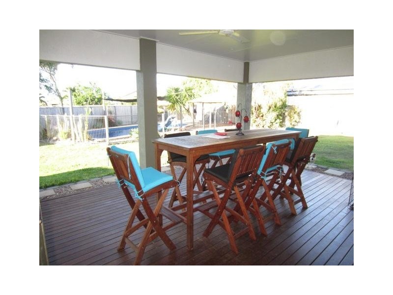 16 Woodwark Drive, Bushland Beach QLD 4818