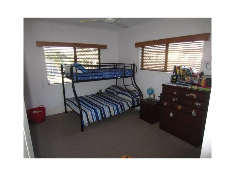 16  Woodwark Drive, Bushland Beach QLD 4818