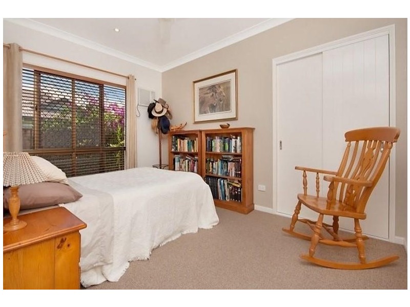 16  Woodwark Drive, Bushland Beach QLD 4818