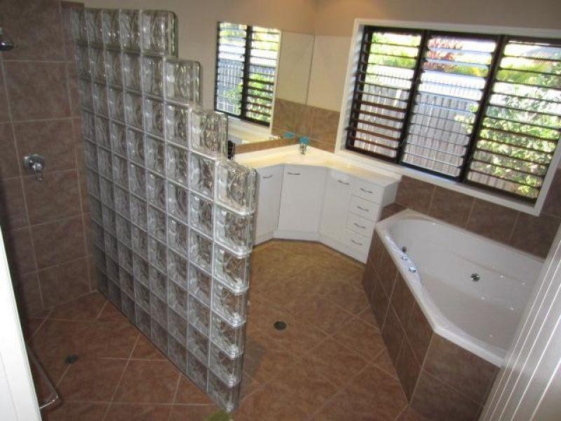 16  Woodwark Drive, Bushland Beach QLD 4818