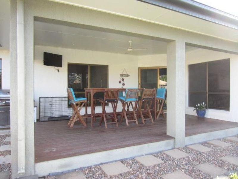 16  Woodwark Drive, Bushland Beach QLD 4818