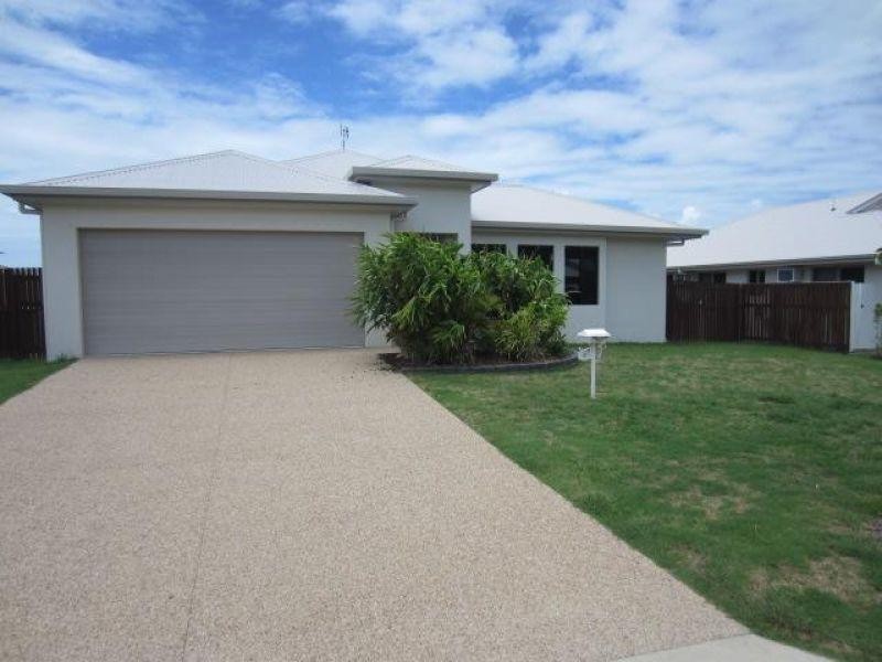 17 Baird Court, Bushland Beach QLD 4818