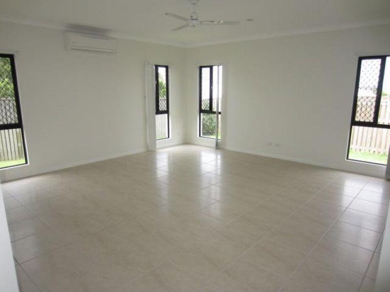 17 Baird Court, Bushland Beach QLD 4818