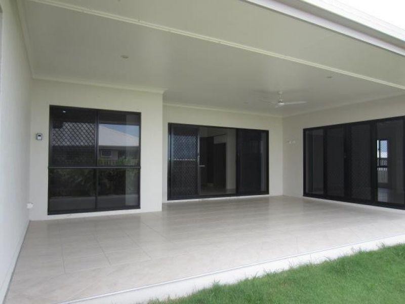 17 Baird Court, Bushland Beach QLD 4818