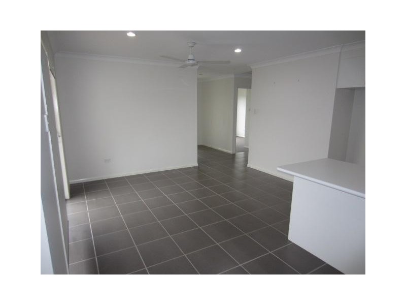 60 Izaro Circuit, Burdell QLD 4818