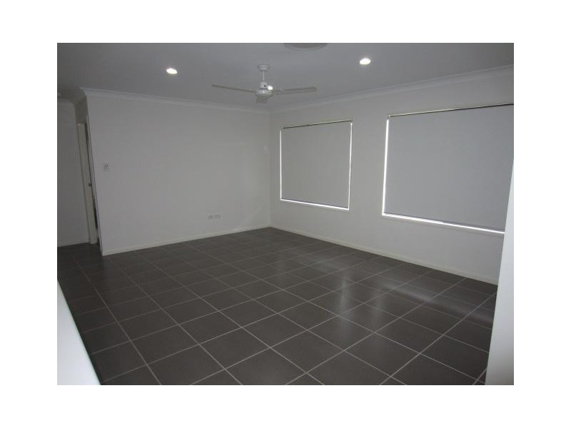 60 Izaro Circuit, Burdell QLD 4818