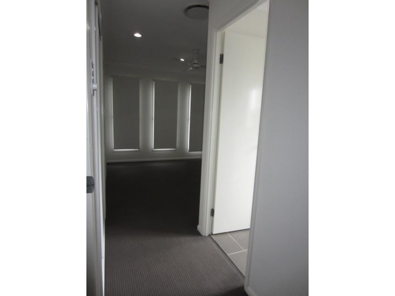 60 Izaro Circuit, Burdell QLD 4818