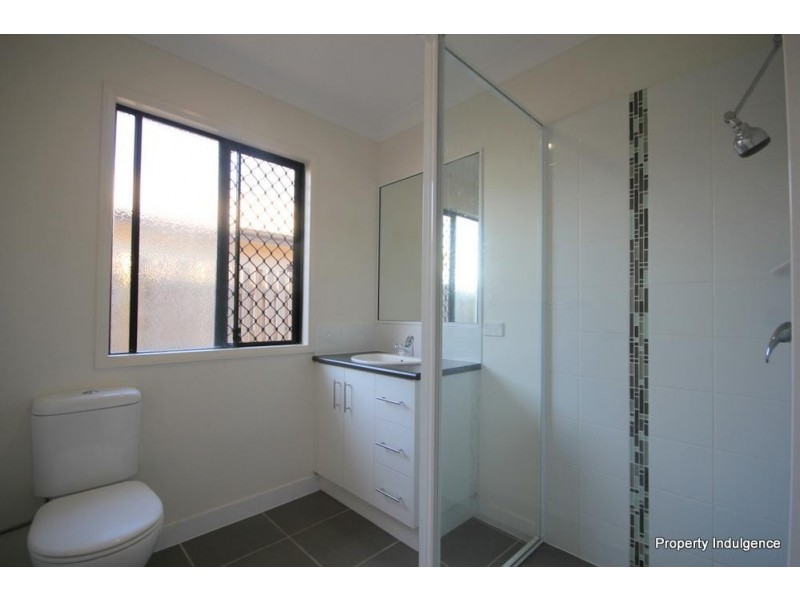 60 Izaro Circuit, Burdell QLD 4818