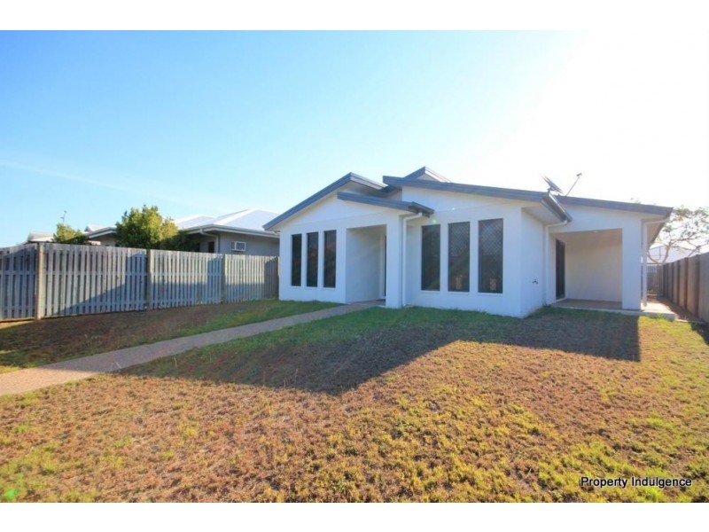 60 Izaro Circuit, Burdell QLD 4818